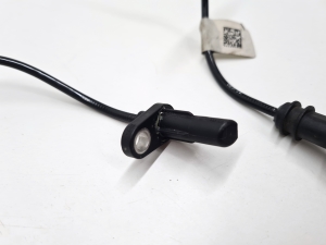 BMW 5 SERIES G31 (2017–2026) Front ABS sensor 685960203 - 5