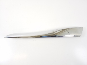 Cita priekšējā bampera detaļa - CX2317C753AA