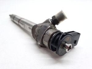 Injektor Einspritzdüse - 05L130277E