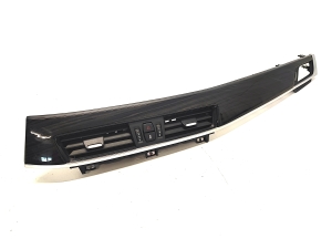 BMW X1 F48 (2015–2022) Dashboard trim 9347745 - 4