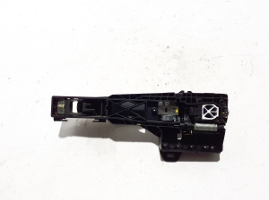 RENAULT Arkana (2019–2026) Front door external opening handle and its details - 2