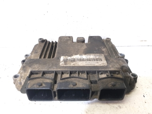 NISSAN Primera P12 (2001–2008) Engine control unit 0281011389 - 2
