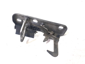Volkswagen Golf VI (2008–2013) Kapoti lukk 1Q0823480 - 2