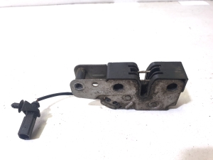 Hood latch - 3T0823509A