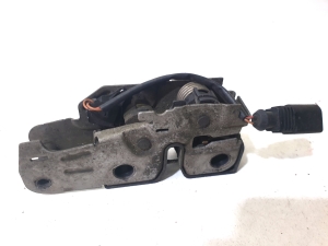 Skoda Superb (2008–2015) Hood latch 3T0823509A - 3