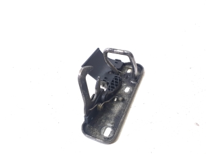 Volkswagen Passat B7 (2010–2014) Hood latch 3AA823480 - 4