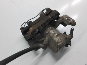 TOYOTA Yaris (2011–2020) Rear brake caliper 478500D020 - 3