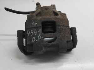 TOYOTA Yaris (2011–2020) Eesmine pidurisadul 477300D200 - 4