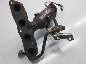 TOYOTA Yaris (2011–2020) Katalizators 1714021110 - 3
