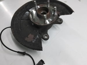 Opel Mokka (2012–2020) Front wheel hub and its parts 95934240 - 3