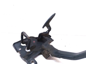 AUDI A4 B6 (2000–2005) Hood latch 8E0823480D - 3
