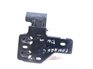 Volkswagen Touareg I (2002–2010) Serrure de capot - 4