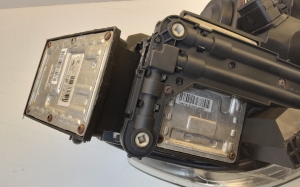 Volkswagen Phaeton (2002–2017) Headlight 3D1941015G - 3