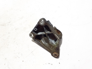 RENAULT Arkana (2019–2026) Front drive shaft bracket 397746410R - 3