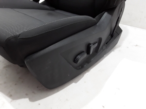 RENAULT Arkana (2019–2026) Vordersitz und seine Teile - 2