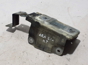 RENAULT Arkana (2019–2026) Front fender bracket 663512031R - 2
