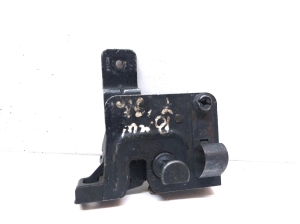 Trunk lid lock - 8171527
