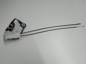 TOYOTA Yaris (2011–2020) Front door lock T4311140 - 3