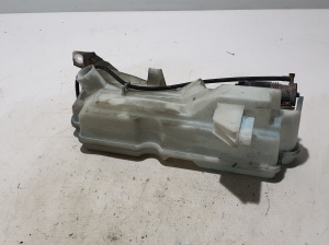   Front washer fluid reservoir  - 289104443R 