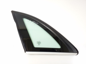 Rear quarter glass - A2466708300
