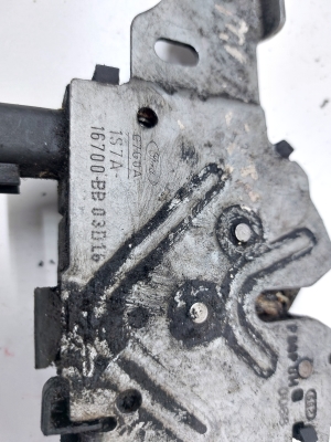 Ford Focus (2004–2011) Kapoti lukk 16700BB03D16 - 2