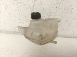   Réservoir de liquide de refroidissement  -  