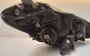 TOYOTA Yaris (2011–2020) Scheinwerfer vorne 0D158 - 3