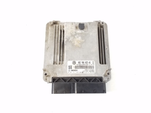 Motora vadības bloks - 06E906023AG