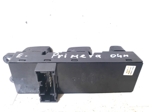 NISSAN Primera P12 (2001–2008) Front door glass switch 80961AV660 - 3