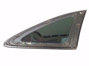 Hyundai ix55 (2008–2013) Aizmugurējo sānu durvju trīsstūrveida stikls 878103J000 - 2