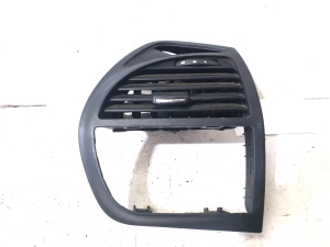 Citroen C4 Picasso (2007–2013) Dashboard air vent grilles 303844 - 2