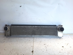 Starpdzesētāja radiators un tā detaļas - A6395010201