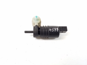 Porsche Cayenne (2010–2017) Front windshield washer pump 1K6955651 - 3