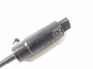 Porsche Cayenne (2010–2017) Front headlight washer motor 3B7955681 - 2