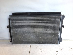 Volkswagen Golf VII (2012–2026) Dzesēšanas radiators un tā daļas 5Q0121251EM - 2
