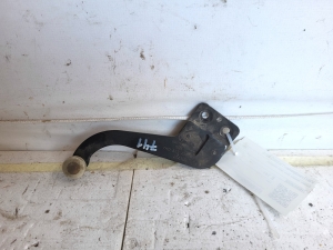 Tagumise küljeukse ülemine hing - 7H0843436E