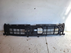 Front bumper lower grille - 4G8807233