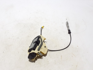 VOLVO C 40 I (2022–2026) Rear side door lock 32131412 - 2