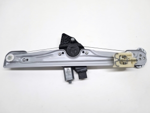 Opel Crossland X X 75 (2017–2026) Front door window regulator 39137856 - 8
