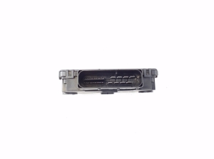 Porsche Cayenne (2010–2017) Electric parking brake control module 7P0907801F - 2