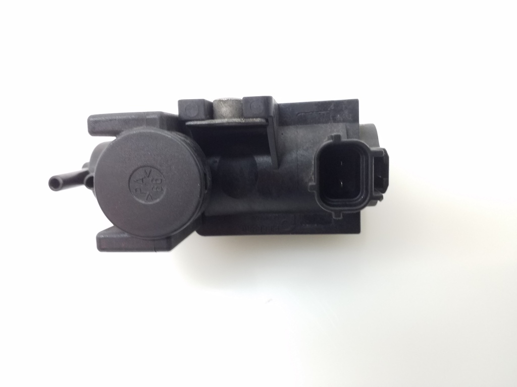 TOYOTA Avensis T27 3 generation (XA30) (2005-2012) Solenoid Valve 258190R011 20301669