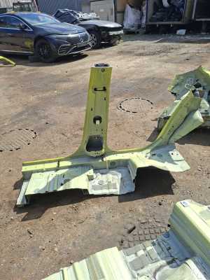   B-Säule  - 9835350280 