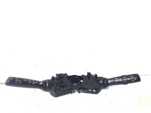 Citroen C1 (2005–2014) Schalter und seine Teile 17F001 - 2