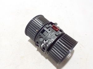 RENAULT Megane III (2008–2016) Salongi puhuri mootor 272104937R - 4