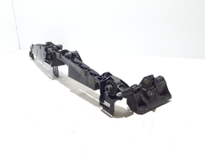 Mercedes Benz E-Class W212 (2009–2015) Front grille bracket A2128801403 - 4