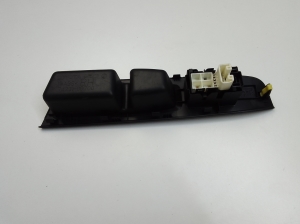 TOYOTA Yaris (2011–2020) Fensterheberschalter vorne - 2