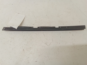 Mercedes Benz C-Class 204 (2007–2014) Tagumise külgukse muu osa A2047301019 - 4