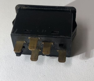 BMW 5 SERIES E28 (1981–1987) Fensterheberschalter vorne 1377905