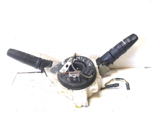 Pagrieziena rādītāju slēdzis - 25560AX702