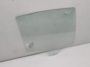 Opel Corsa E (2014–2018) Rear side door glass 1 61 195 - 4